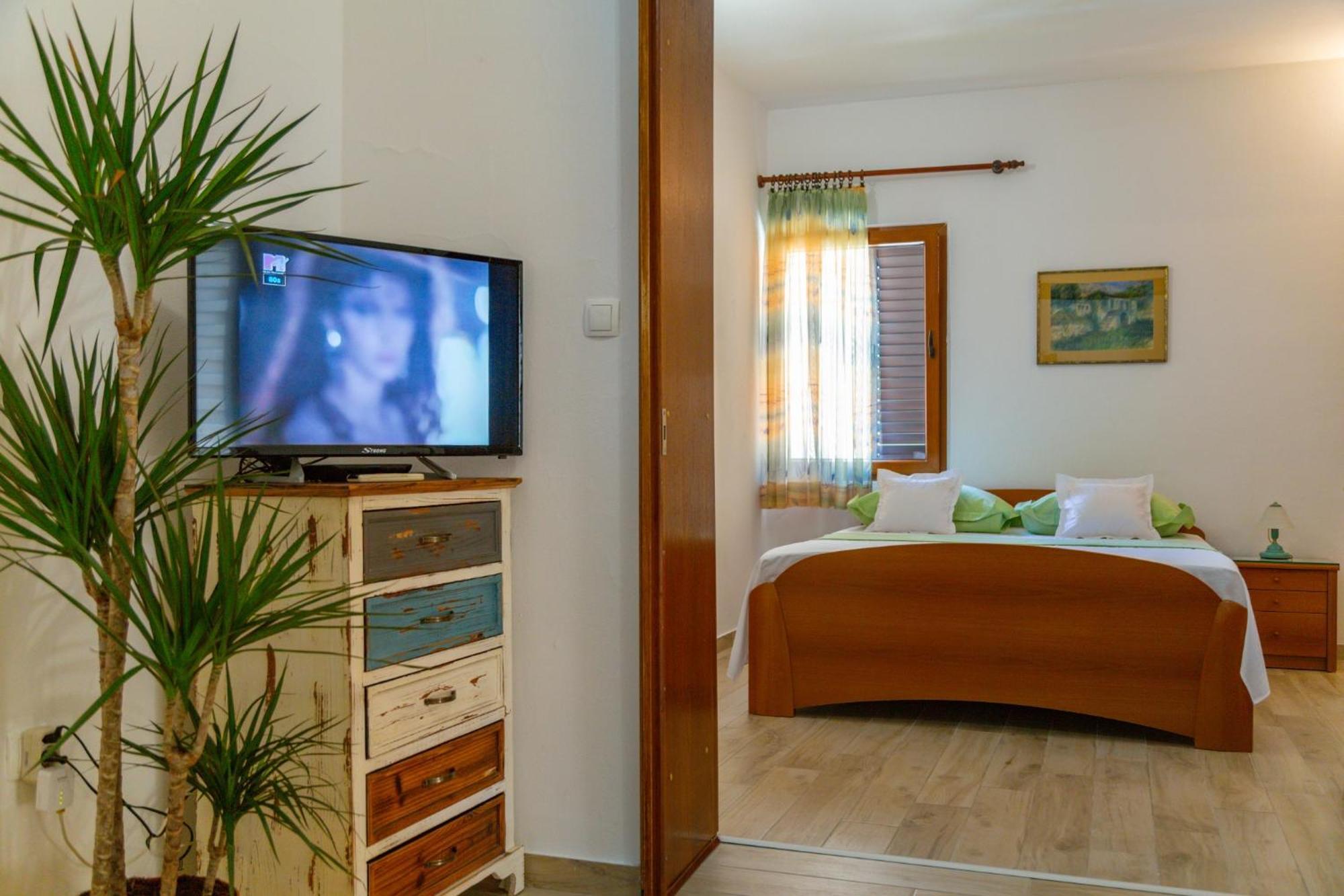 City Center Ana Apartments Makarska Exterior photo