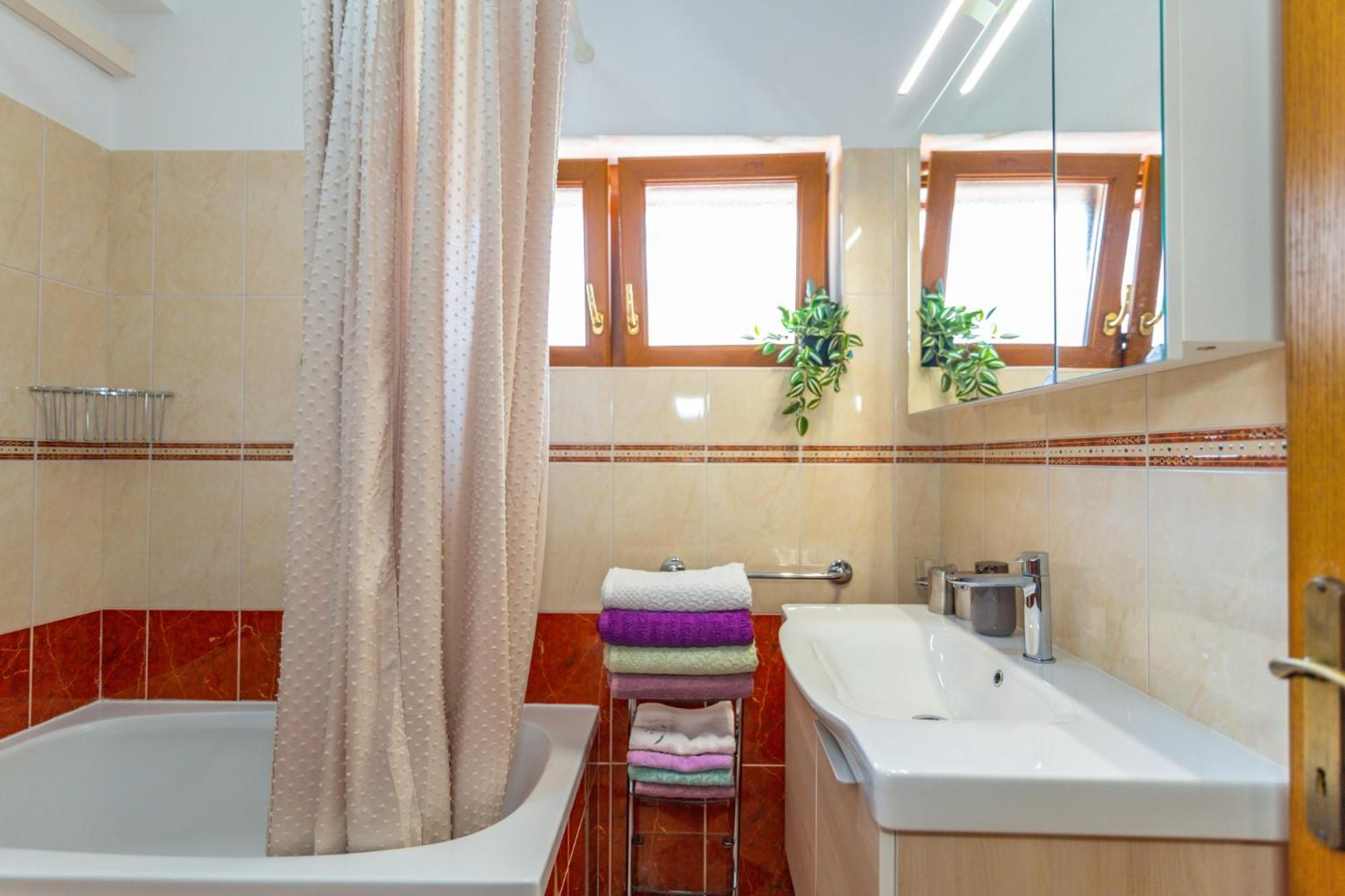City Center Ana Apartments Makarska Exterior photo